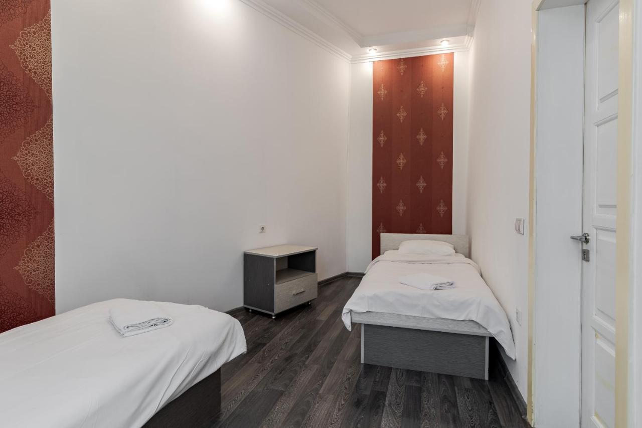 Halytska Apartment Lviv Ngoại thất bức ảnh