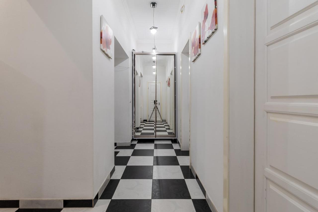 Halytska Apartment Lviv Ngoại thất bức ảnh